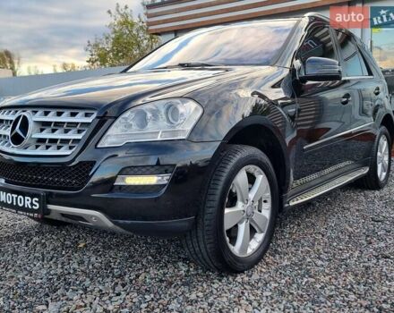 Черный Мерседес М-Класс, объемом двигателя 2.99 л и пробегом 240 тыс. км за 16900 $, фото 11 на Automoto.ua