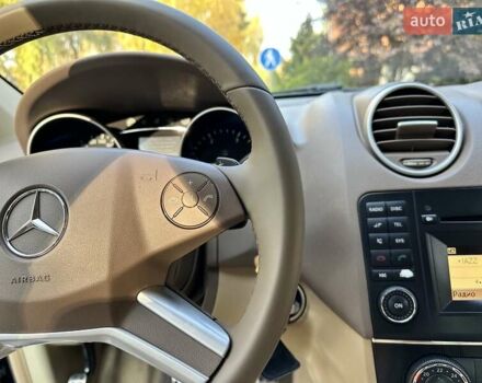 Черный Мерседес М-Класс, объемом двигателя 2.99 л и пробегом 240 тыс. км за 16600 $, фото 44 на Automoto.ua