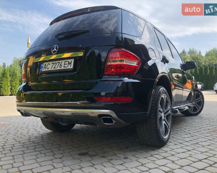 Чорний Мерседес М-Клас, об'ємом двигуна 3 л та пробігом 285 тис. км за 14200 $, фото 28 на Automoto.ua