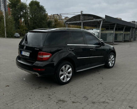 Чорний Мерседес М-Клас, об'ємом двигуна 3.5 л та пробігом 240 тис. км за 11500 $, фото 11 на Automoto.ua