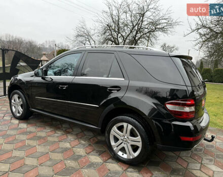 Черный Мерседес М-Класс, объемом двигателя 3 л и пробегом 268 тыс. км за 14250 $, фото 9 на Automoto.ua