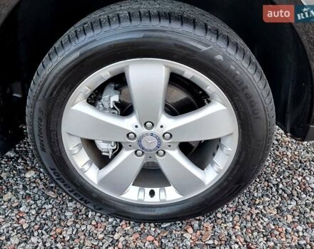 Черный Мерседес М-Класс, объемом двигателя 2.99 л и пробегом 240 тыс. км за 16900 $, фото 5 на Automoto.ua