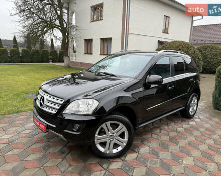 Черный Мерседес М-Класс, объемом двигателя 3 л и пробегом 268 тыс. км за 14250 $, фото 11 на Automoto.ua