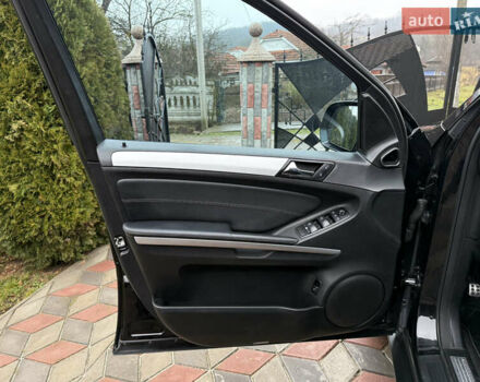 Черный Мерседес М-Класс, объемом двигателя 3 л и пробегом 268 тыс. км за 14250 $, фото 37 на Automoto.ua