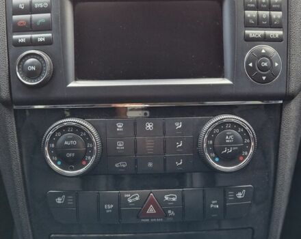 Черный Мерседес М-Класс, объемом двигателя 3 л и пробегом 334 тыс. км за 17300 $, фото 9 на Automoto.ua