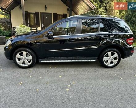 Черный Мерседес М-Класс, объемом двигателя 2.99 л и пробегом 240 тыс. км за 16600 $, фото 9 на Automoto.ua