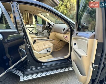 Черный Мерседес М-Класс, объемом двигателя 2.99 л и пробегом 240 тыс. км за 16600 $, фото 57 на Automoto.ua