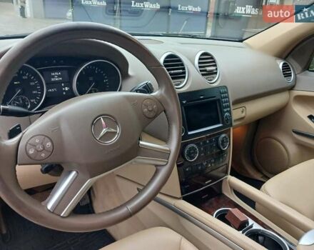 Чорний Мерседес М-Клас, об'ємом двигуна 2.99 л та пробігом 340 тис. км за 13500 $, фото 6 на Automoto.ua