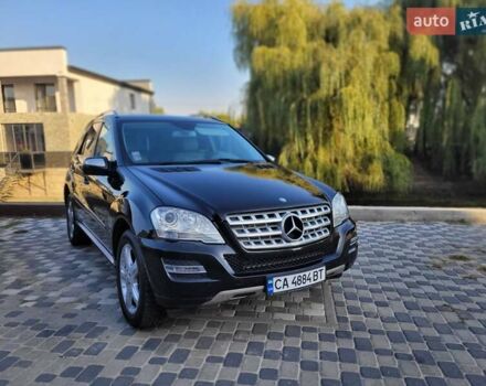 Мерседес М-Клас 2010 у Черкасах на Automoto.ua Чорний Мерседес М-Клас, об'ємом двигуна 2.99 л та пробігом 165 тис. км за 17200 $, фото 5 на Automoto.ua