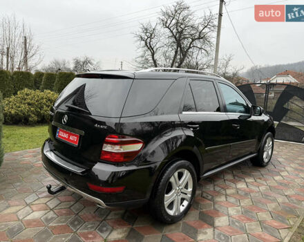 Черный Мерседес М-Класс, объемом двигателя 3 л и пробегом 268 тыс. км за 14250 $, фото 5 на Automoto.ua