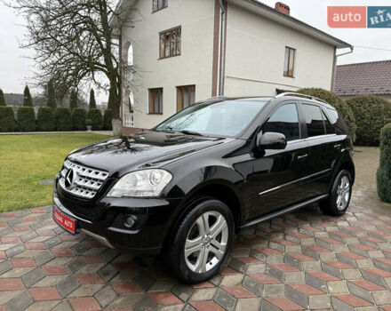 Черный Мерседес М-Класс, объемом двигателя 3 л и пробегом 268 тыс. км за 14250 $, фото 10 на Automoto.ua