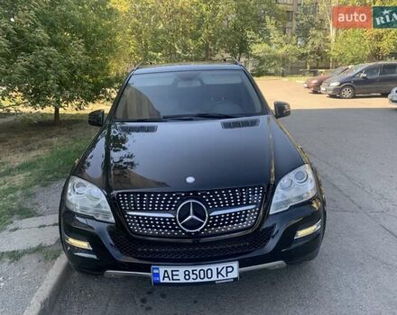 Чорний Мерседес М-Клас, об'ємом двигуна 3.5 л та пробігом 225 тис. км за 16000 $, фото 1 на Automoto.ua