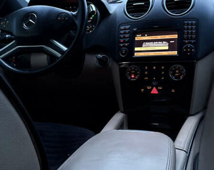 Чорний Мерседес М-Клас, об'ємом двигуна 3 л та пробігом 256 тис. км за 15200 $, фото 17 на Automoto.ua