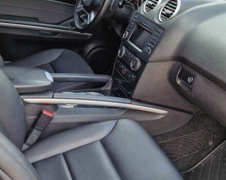 Черный Мерседес М-Класс, объемом двигателя 3 л и пробегом 334 тыс. км за 17300 $, фото 12 на Automoto.ua