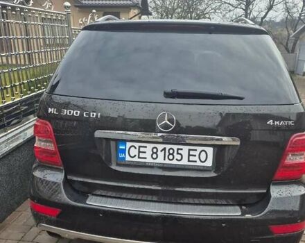 Чорний Мерседес М-Клас, об'ємом двигуна 3 л та пробігом 211 тис. км за 16900 $, фото 2 на Automoto.ua