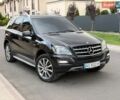 Чорний Мерседес М-Клас, об'ємом двигуна 3.01 л та пробігом 290 тис. км за 15400 $, фото 1 на Automoto.ua