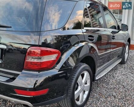 Черный Мерседес М-Класс, объемом двигателя 2.99 л и пробегом 240 тыс. км за 16900 $, фото 25 на Automoto.ua