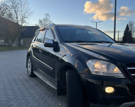 Чорний Мерседес М-Клас, об'ємом двигуна 2.99 л та пробігом 199 тис. км за 16399 $, фото 2 на Automoto.ua