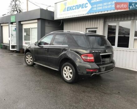 Черный Мерседес М-Класс, объемом двигателя 2.99 л и пробегом 222 тыс. км за 18500 $, фото 79 на Automoto.ua