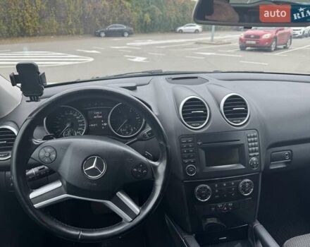 Черный Мерседес М-Класс, объемом двигателя 3 л и пробегом 307 тыс. км за 17000 $, фото 8 на Automoto.ua