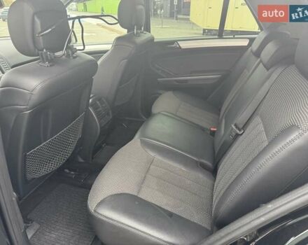 Черный Мерседес М-Класс, объемом двигателя 3 л и пробегом 307 тыс. км за 17000 $, фото 10 на Automoto.ua