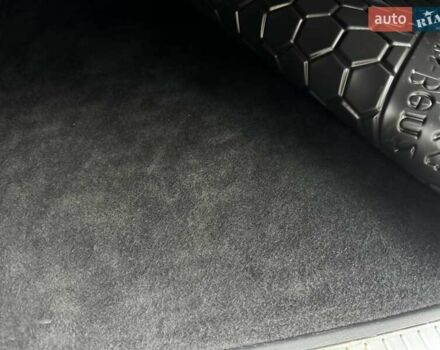 Чорний Мерседес М-Клас, об'ємом двигуна 3 л та пробігом 307 тис. км за 14750 $, фото 36 на Automoto.ua