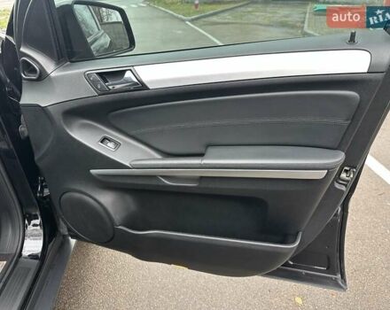 Чорний Мерседес М-Клас, об'ємом двигуна 3 л та пробігом 307 тис. км за 13800 $, фото 36 на Automoto.ua