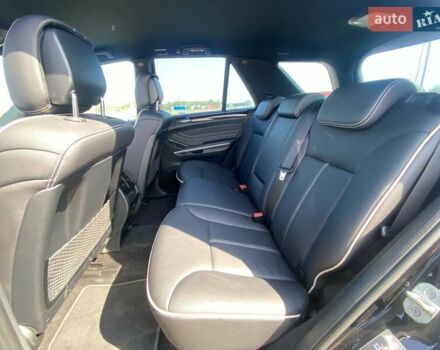 Черный Мерседес М-Класс, объемом двигателя 3.72 л и пробегом 80 тыс. км за 17999 $, фото 10 на Automoto.ua