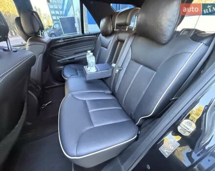 Черный Мерседес М-Класс, объемом двигателя 2.99 л и пробегом 222 тыс. км за 18500 $, фото 12 на Automoto.ua