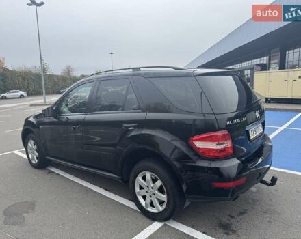 Черный Мерседес М-Класс, объемом двигателя 3 л и пробегом 307 тыс. км за 17000 $, фото 3 на Automoto.ua