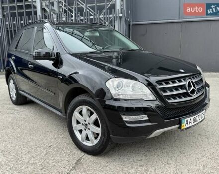 Чорний Мерседес М-Клас, об'ємом двигуна 3 л та пробігом 307 тис. км за 14750 $, фото 3 на Automoto.ua