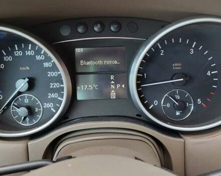 Черный Мерседес М-Класс, объемом двигателя 2.99 л и пробегом 216 тыс. км за 13500 $, фото 13 на Automoto.ua