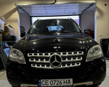 Черный Мерседес М-Класс, объемом двигателя 2.99 л и пробегом 184 тыс. км за 16000 $, фото 2 на Automoto.ua