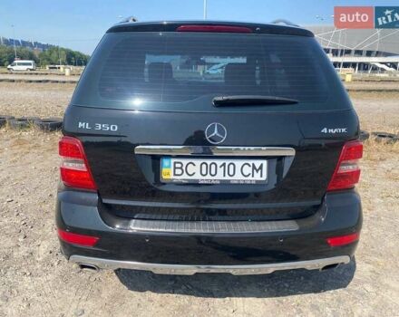 Черный Мерседес М-Класс, объемом двигателя 3.72 л и пробегом 80 тыс. км за 17999 $, фото 4 на Automoto.ua