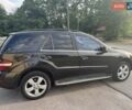 Черный Мерседес М-Класс, объемом двигателя 3.5 л и пробегом 172 тыс. км за 14000 $, фото 3 на Automoto.ua