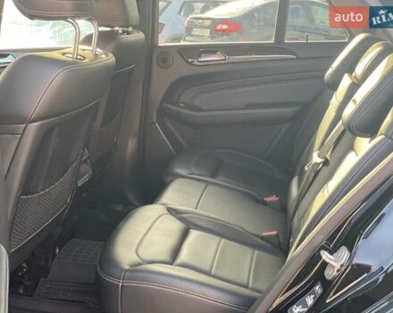 Черный Мерседес М-Класс, объемом двигателя 3 л и пробегом 145 тыс. км за 19990 $, фото 12 на Automoto.ua