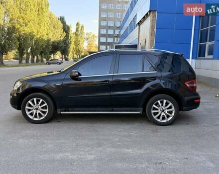 Черный Мерседес М-Класс, объемом двигателя 2.99 л и пробегом 222 тыс. км за 18500 $, фото 8 на Automoto.ua