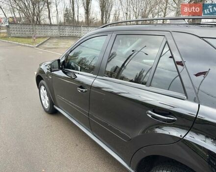 Чорний Мерседес М-Клас, об'ємом двигуна 3 л та пробігом 307 тис. км за 13800 $, фото 12 на Automoto.ua