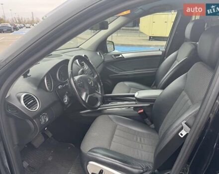 Черный Мерседес М-Класс, объемом двигателя 3 л и пробегом 307 тыс. км за 17000 $, фото 7 на Automoto.ua
