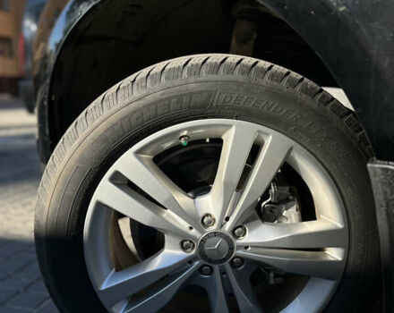 Черный Мерседес М-Класс, объемом двигателя 3 л и пробегом 260 тыс. км за 20500 $, фото 23 на Automoto.ua