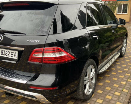 Черный Мерседес М-Класс, объемом двигателя 2.99 л и пробегом 180 тыс. км за 19000 $, фото 4 на Automoto.ua