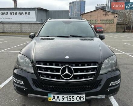 Черный Мерседес М-Класс, объемом двигателя 3.5 л и пробегом 128 тыс. км за 15200 $, фото 6 на Automoto.ua