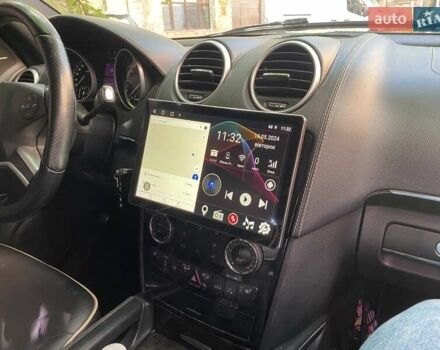 Черный Мерседес М-Класс, объемом двигателя 2.99 л и пробегом 222 тыс. км за 18500 $, фото 2 на Automoto.ua