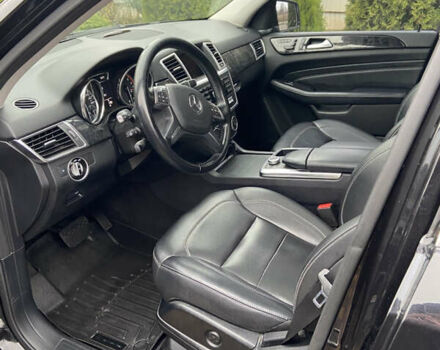 Черный Мерседес М-Класс, объемом двигателя 2.99 л и пробегом 180 тыс. км за 19000 $, фото 14 на Automoto.ua