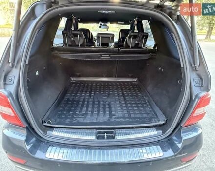 Черный Мерседес М-Класс, объемом двигателя 2.99 л и пробегом 222 тыс. км за 18500 $, фото 30 на Automoto.ua