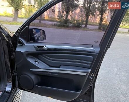 Черный Мерседес М-Класс, объемом двигателя 2.99 л и пробегом 222 тыс. км за 18500 $, фото 15 на Automoto.ua