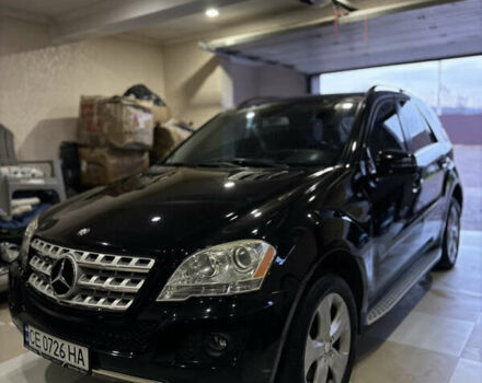 Черный Мерседес М-Класс, объемом двигателя 2.99 л и пробегом 184 тыс. км за 16000 $, фото 1 на Automoto.ua