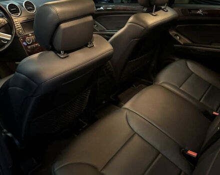 Черный Мерседес М-Класс, объемом двигателя 2.99 л и пробегом 184 тыс. км за 16000 $, фото 10 на Automoto.ua