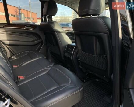 Черный Мерседес М-Класс, объемом двигателя 3 л и пробегом 145 тыс. км за 19990 $, фото 16 на Automoto.ua
