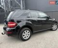 Чорний Мерседес М-Клас, об'ємом двигуна 3 л та пробігом 307 тис. км за 14750 $, фото 4 на Automoto.ua